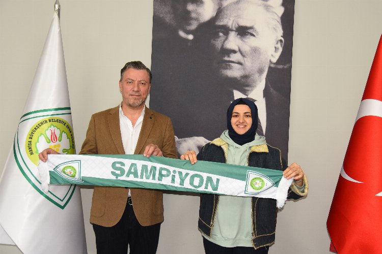 Okçular Vakfı'na transfer olan Manisalı şampiyona veda -