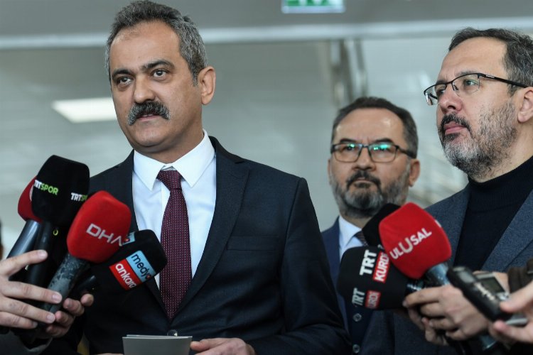 Okullar 10 ilde ne zaman açılacak? Salı günü belli olacak -