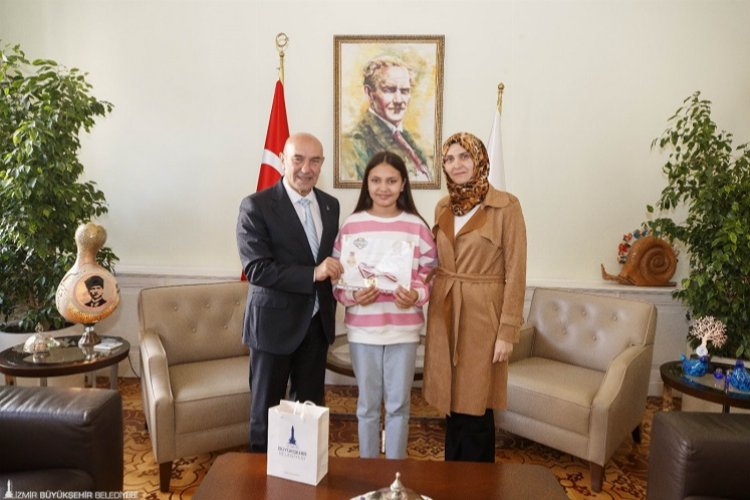 Okumada dünya şampiyonu Zümra, Tunç Soyer’le buluştu -
