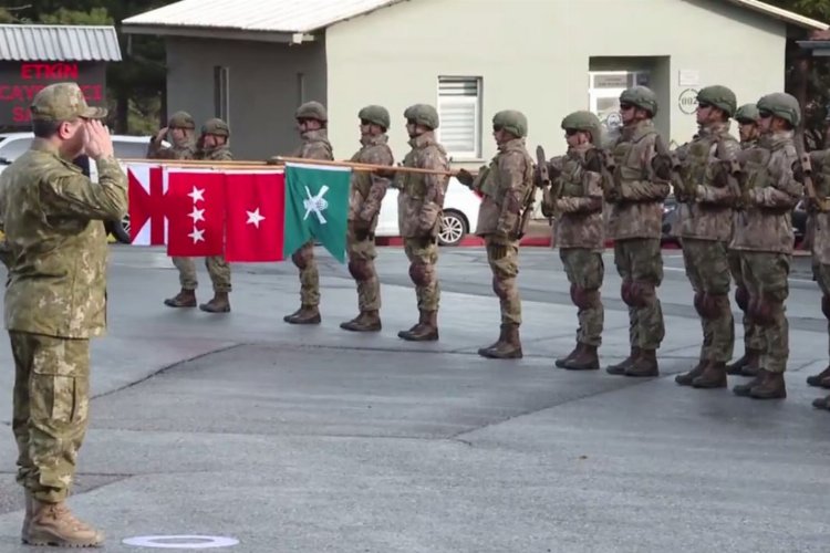 Orgeneral Bayraktaroğlu'ndan 7 yıl sonra yuvasına dönen Tugay'a ziyaret -