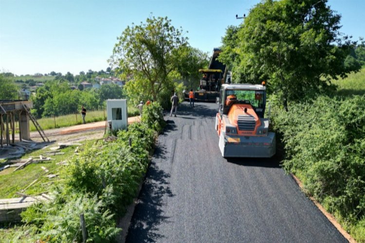 Orhaniye'den İzmit Belediyesi'ne asfalt yol teşekkürü -