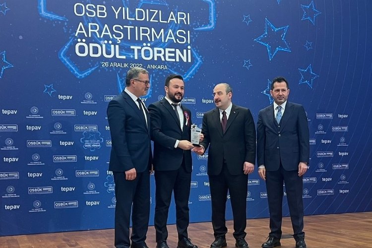 OSBÜK'ten CW Enerji'ye 'en çok kadın istihdam sağlayan firma' ödülü -