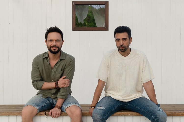 Oytun Karanacak ve Özgün’den sürpriz proje -