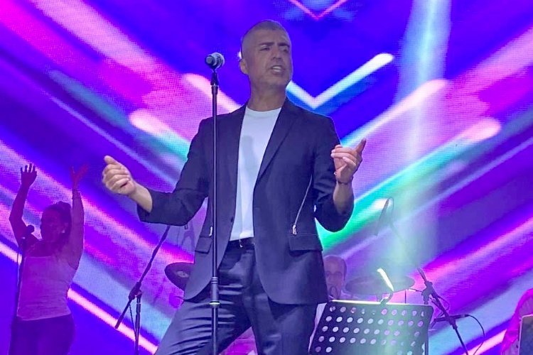 Özcan Deniz'e Kıbrıs'ta yoğun ilgi -