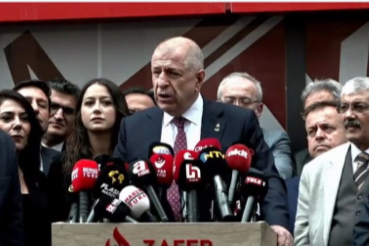 Özdağ yine kararını veremedi! -