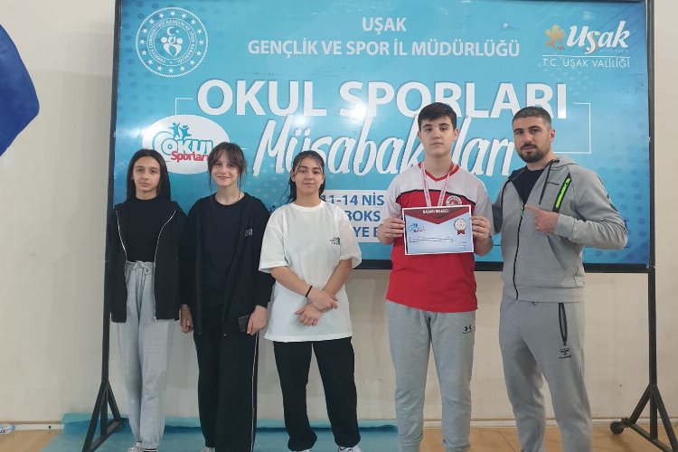 Pazaryerili sporcuların madalya sevinci -