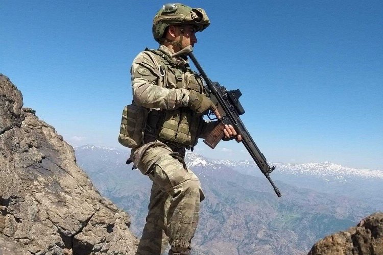 Pençe Kilit'te 1 terörist etkisiz -