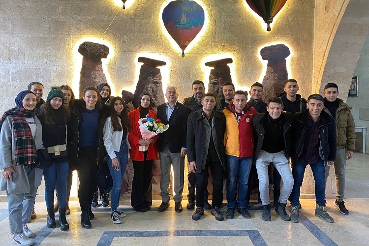 POMEM 52 genci polis yaptı -