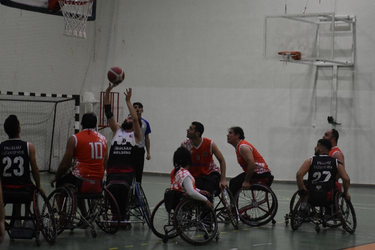 Potada tekerlekli sandalyenin galibi Malatya oldu -