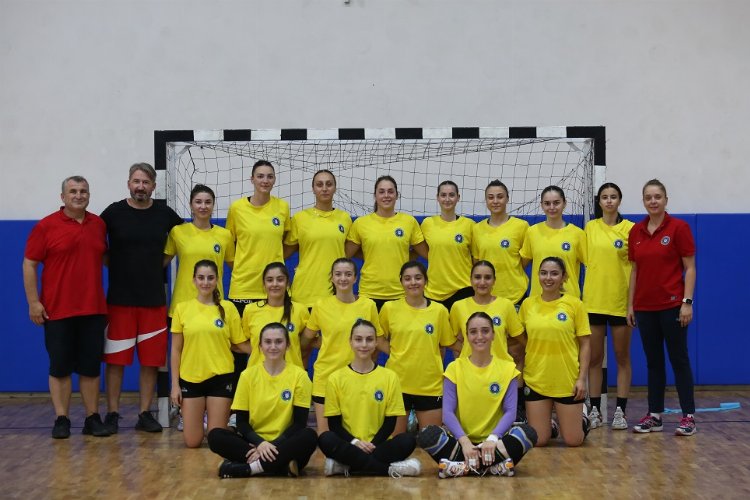 Poyrazın Kızları ilk maçına Eskişehir'de çıkıyor -