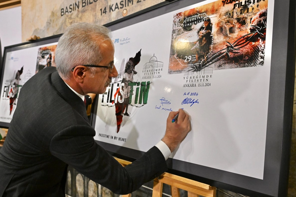 PTT'den 'Yüreğimde Filistin' konulu anma pulu -