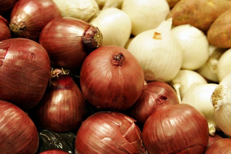 Ramazanın market şampiyonu kuru soğan oldu -