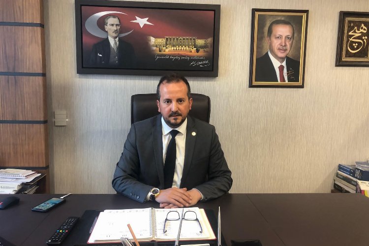 Refik Özen: Bu yasaya sansür demek, yalanın yanında durmak demektir -