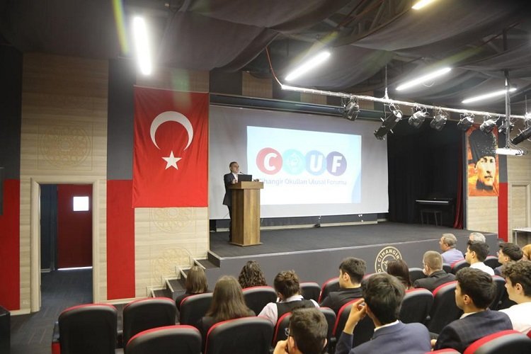 Rektör Altun lise öğrencileri ile buluştu -