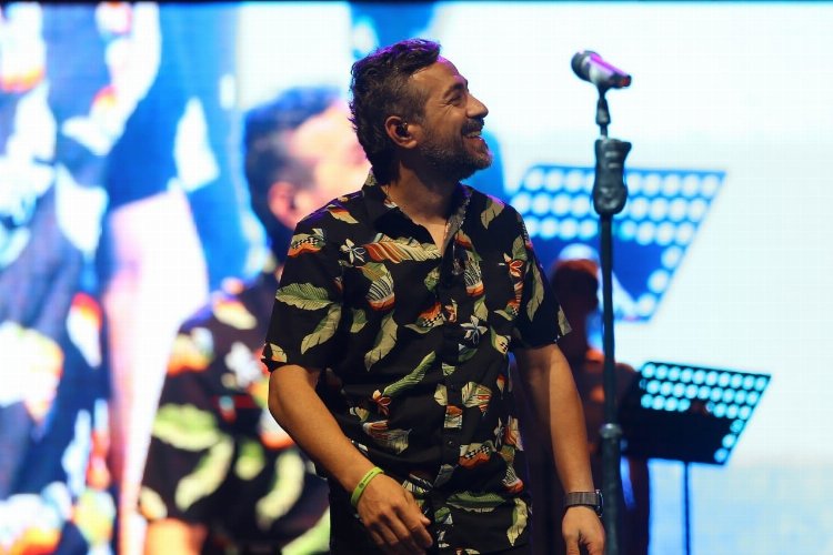 Resul Dindar sahnesiyle büyüledi -
