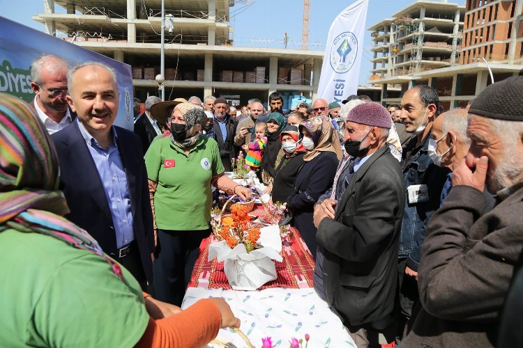 Rize Belediyesi 53 bin ata tohumu dağıttı -