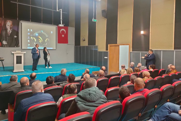 Rize’de ‘Çay Yetiştirme Teknikleri’ için toplandılar -