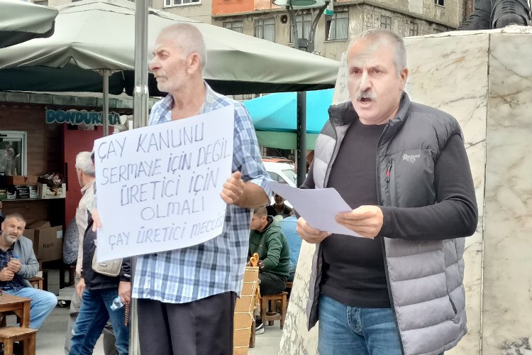 Rize Pazar'da 'çay kanunu' protestosu -