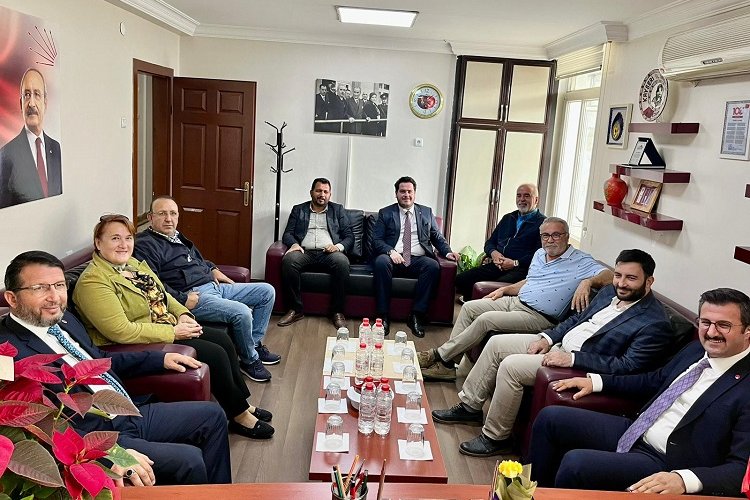 Saadet Kayseri'den CHP Kayseri'ye ziyaret -