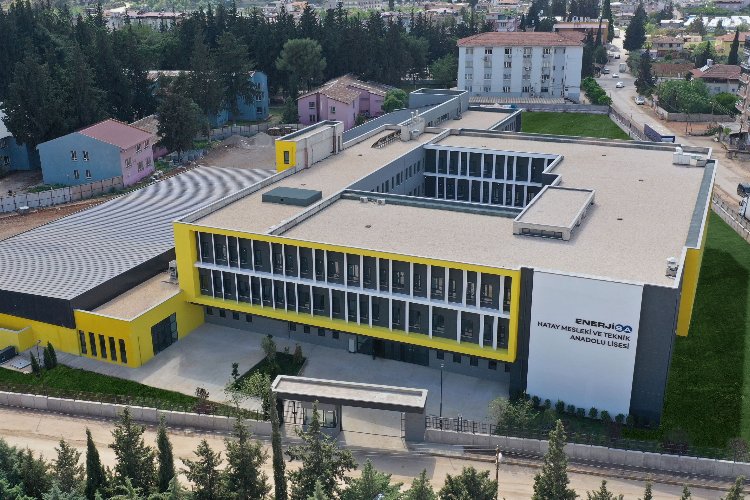 Sabancı Vakfı Hatay için planladığı 3 okuldan ilkini açtı -