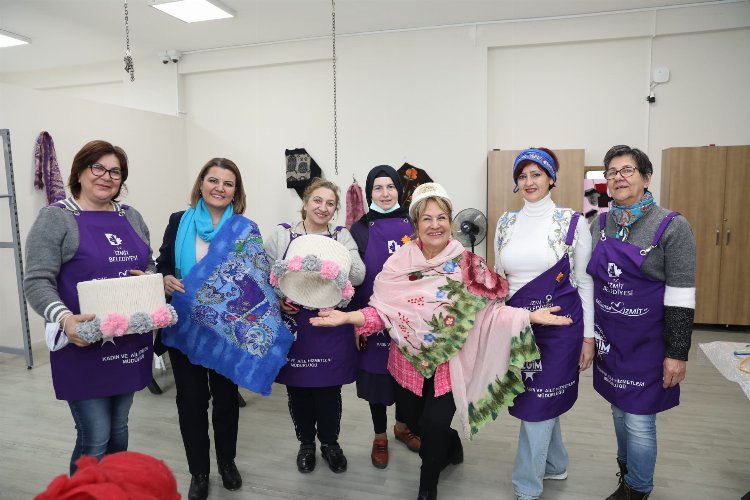 Sahrap Soysal İZGİM’e hayran kaldı -
