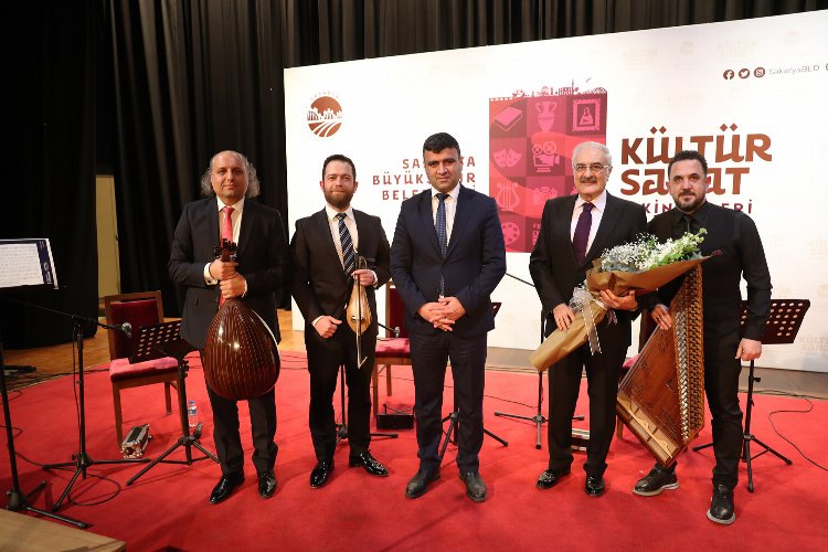 Sakarya AKM’de Münip Utandı ile Türk müziği şöleni -