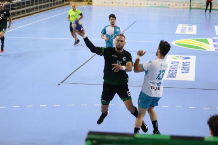 Sakarya Büyükşehir hentbolda doludizgin -