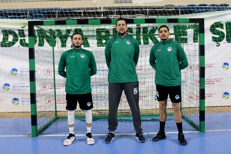 Sakarya'da hentbol 3 yeni transferle gücüne güç kattı -