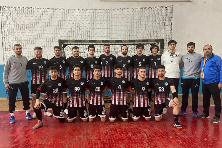 Sakarya'da hentbolde namağlup lider -