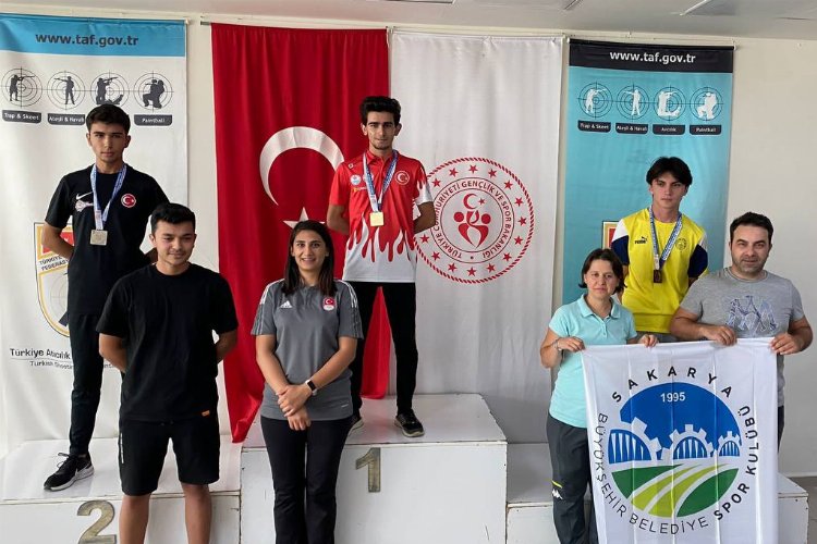 Sakarya'da Zafer Kupası’ndan derece geldi -