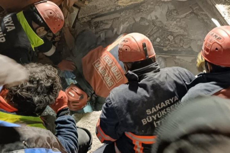 Sakarya ekibi bir günde iki mucize yaşadı -