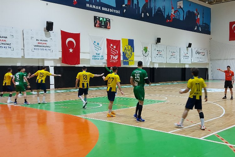 Sakarya hentbolde sezonu galibiyetle kapattı -