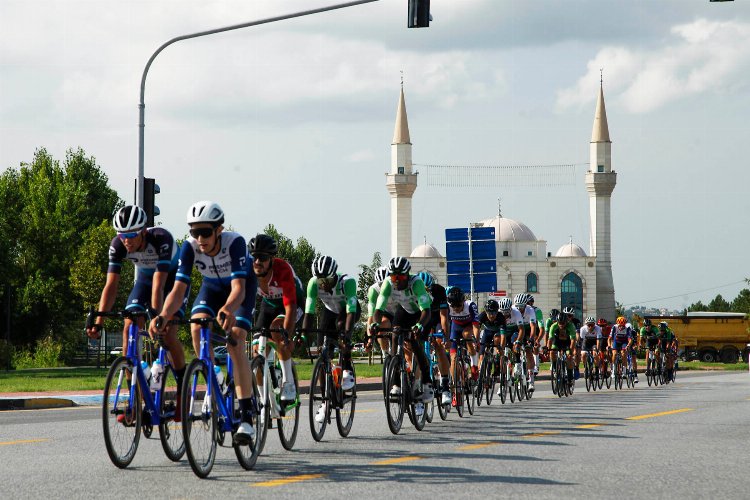 Sakarya pedal çevirerek mutlu oluyor -