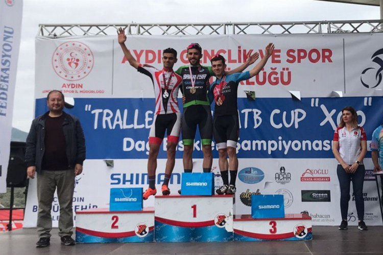 Sakarya sporcuları rüzgar gibi esti -