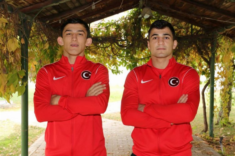 Sakaryalı güreşçiler 'Dünya' minderinde -