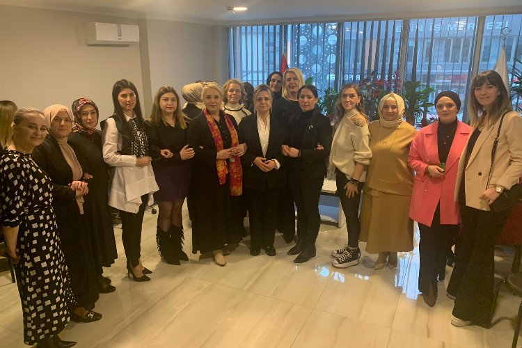 Sakaryalı kadınlar depremzedeler için tek yürek -
