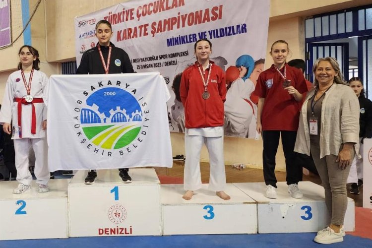 Sakaryalı şampiyon karateci Karadağ'da Milli forma giyecek -