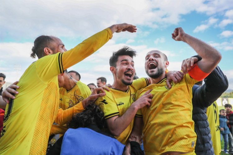 Şampiyon Aliağaspor FK 3. Lig’de -