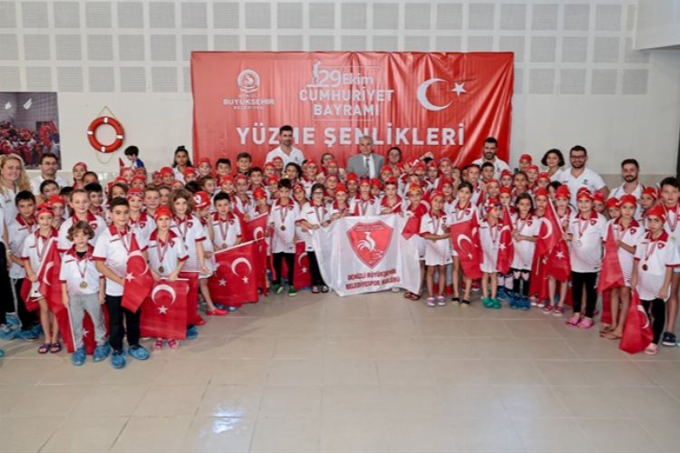 Şampiyon minikler ödülleri kaptı -