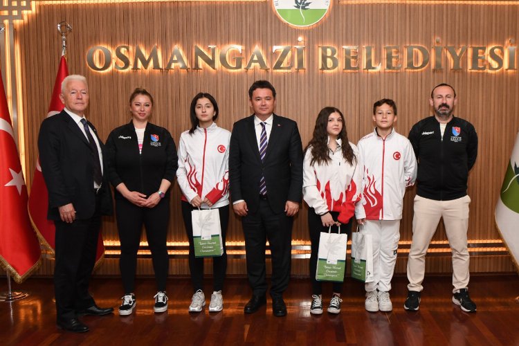 Şampiyon sporculardan Bursa Osmangazi'ye ziyaret -