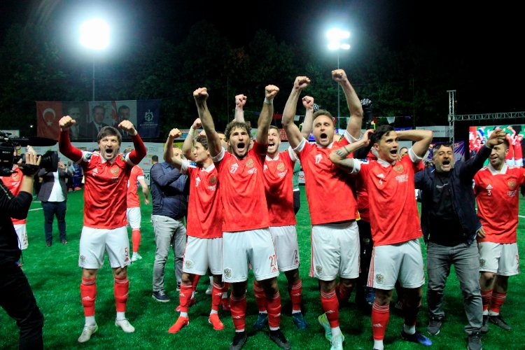 Şampiyonada mutlu sona Rusya ulaştı -