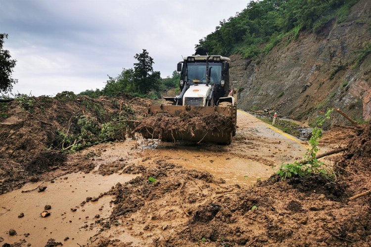 Samsun'da selin yaraları sarılmaya devam ediliyor -