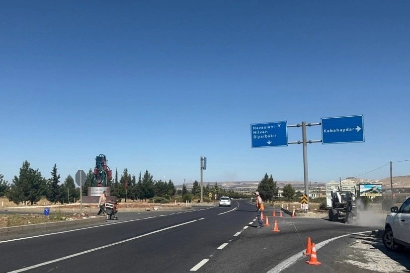 Şanlıurfa-Diyarbakır Yolu Kabahaydar Kavşağına sinyalizasyon sistemi kuruldu -