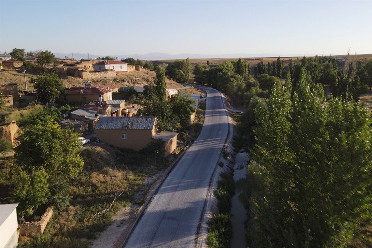 Sarayönü’nün mahalle yolları artık daha konforlu -