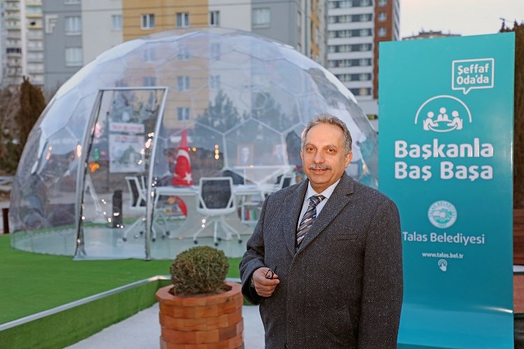 Şeffaf Oda 1 yaşında -