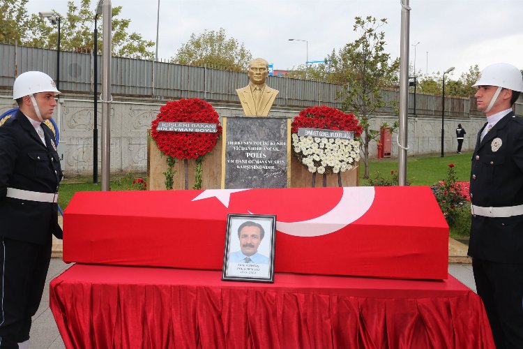 Şehit polis memuru için Bursa'da tören düzenlendi -