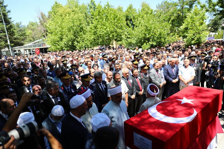 Şehit Uzman'a acı veda -