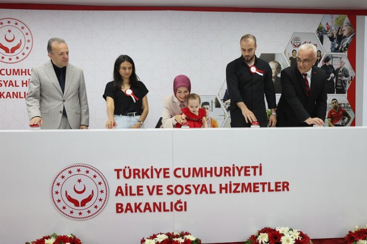 Şehit ve gazi yakını 263 kişi kamuya atandı -