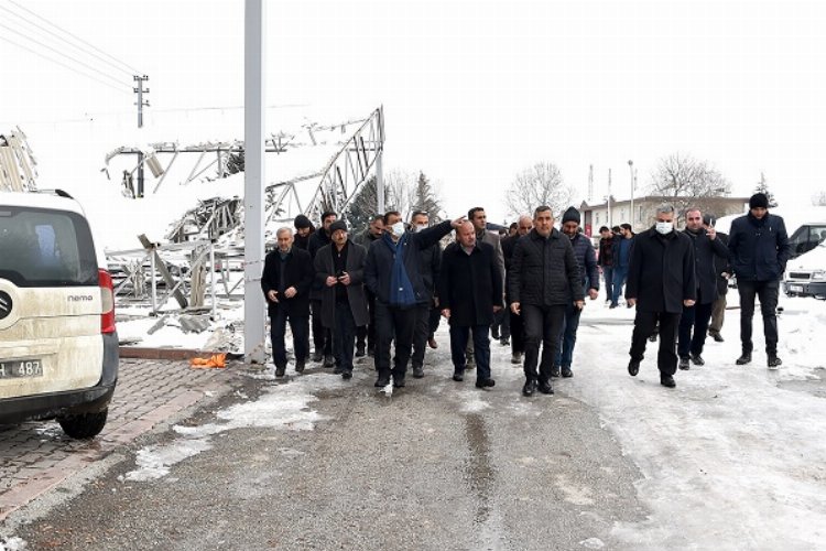 Selahattin Gürkan'dan galericilere ziyaret -