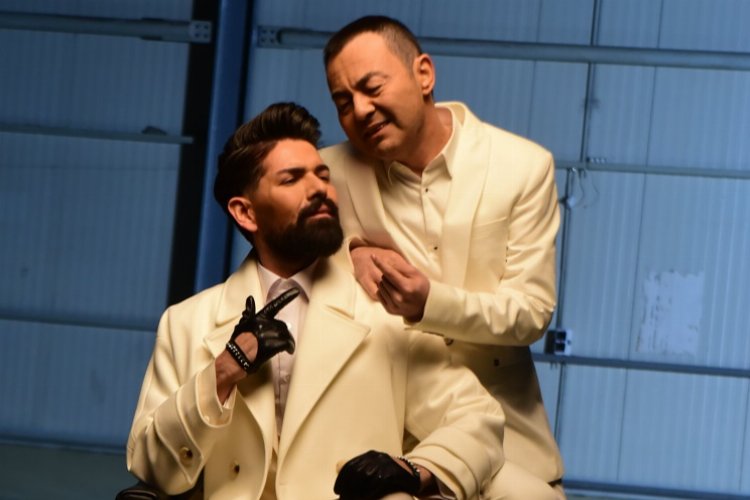 Serdar Ortaç'tan Mehmet Çevik'e tam destek -